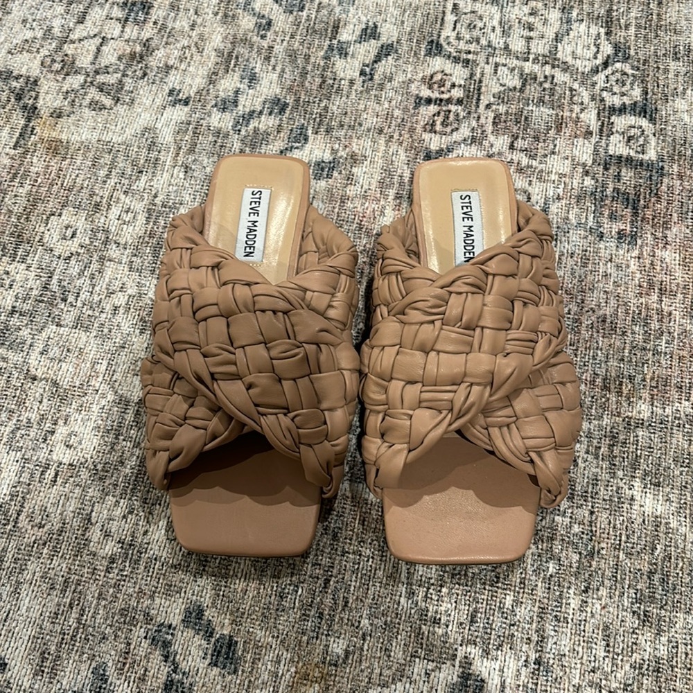 Steve Madden sandals